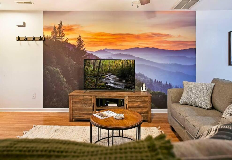 Willow Trace: Family Retreat, Hot Tub, Gaming! Pigeon Forge Exterior foto