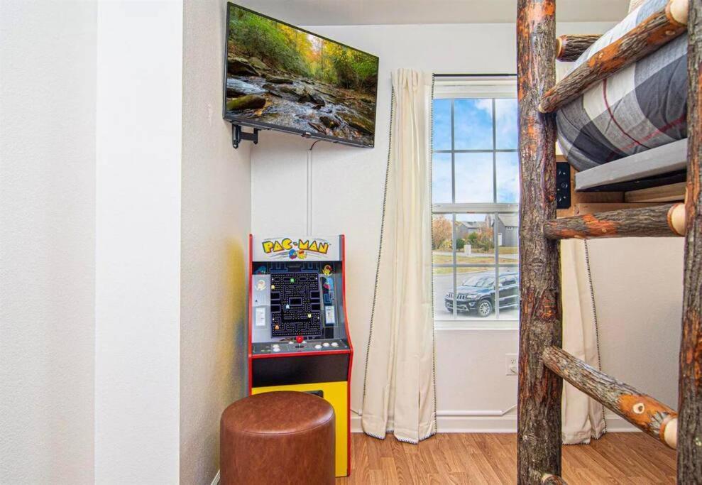 Willow Trace: Family Retreat, Hot Tub, Gaming! Pigeon Forge Exterior foto